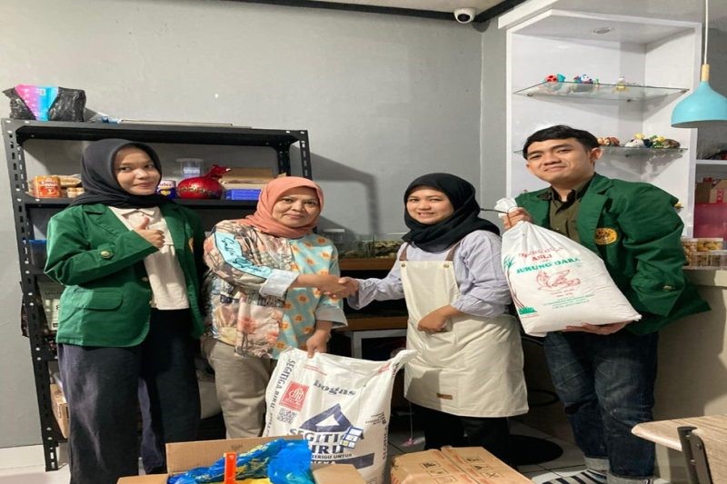 PKM FISIP Unpas Beri Pendampingan Manajemen Bisnis Berbasis Digital Kepada UMKM