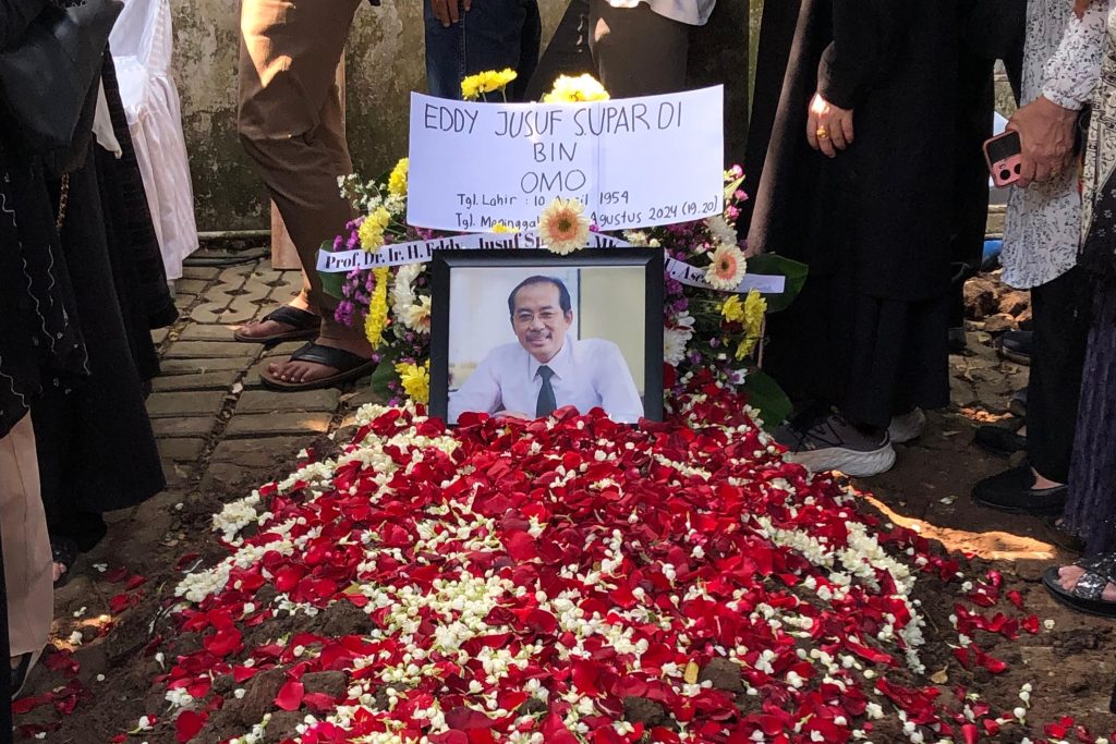 Unpas Berduka, Rektor Unpas Periode 2012-2023 Prof. Eddy Jusuf Berpulang