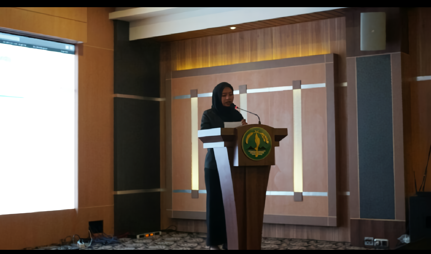 Resti Nopita Nurhasanah Alumni Unpas yang Berhasil Melangkah ke Rumania