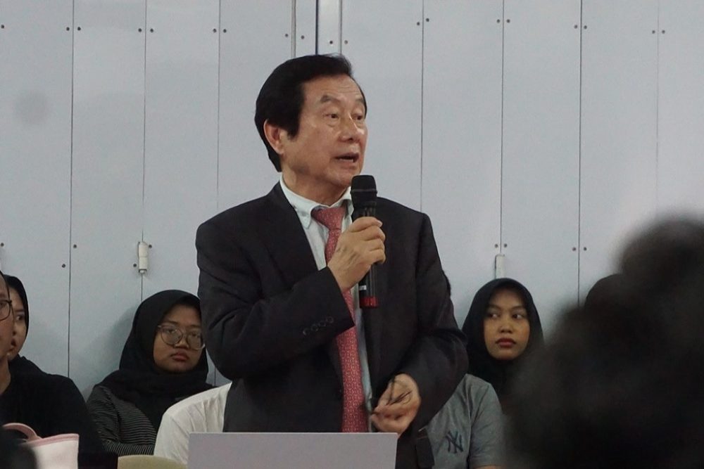 Guru Besar Hanyang University Korsel Beri Kuliah Umum di FT Unpas