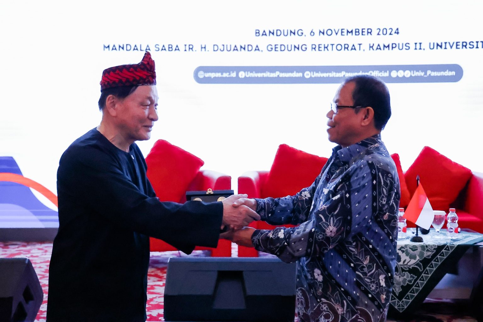 Unpas Gelar Seminar Internasional Sekaligus Launching Buku Sastra Indonesia-Korea