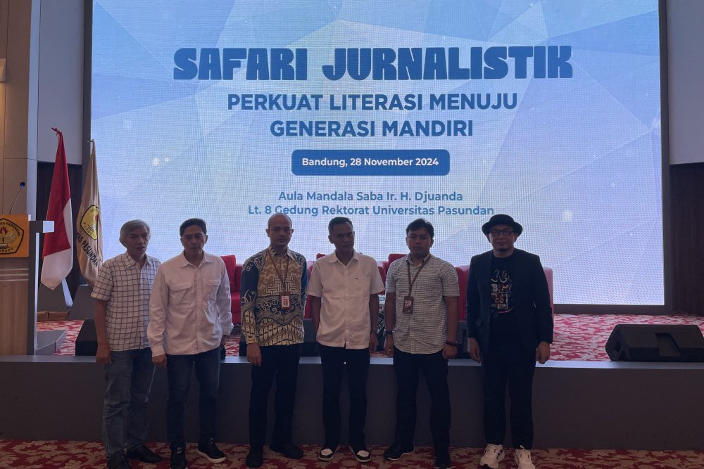 Mahasiswa Unpas dan Pelajar Dibekali Literasi Keuangan dan Jurnalistik untuk Mewujudkan Kemandirian Finansial