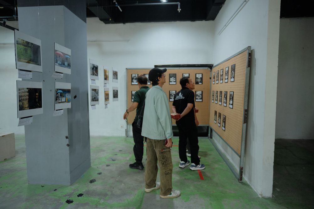 Realitas Kontras: Pagelaran Karya Fotografi dan Sinematografi Unpas di Bandung Creative Hub