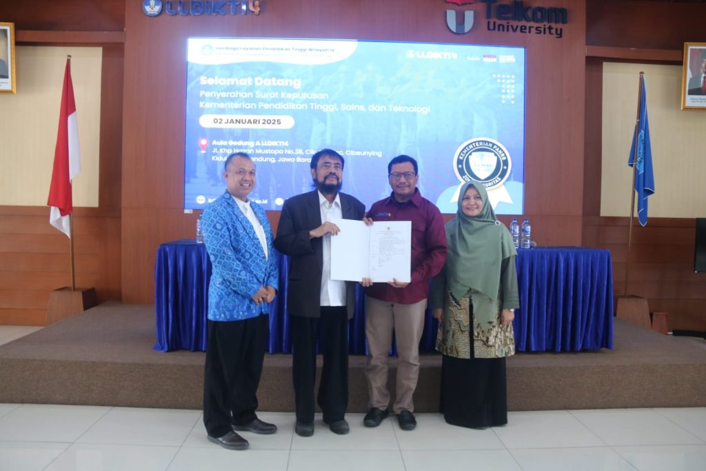 Prof. Ramlan Terima SK Guru Besar di Awal Tahun, Diharapkan Jadi Pelopor Inovasi Pendidikan