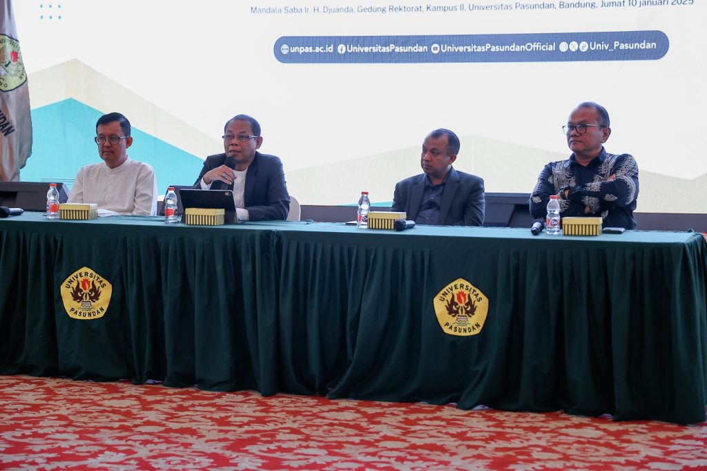 Calon Dekan FISS dan Pimpinan Prodi di Lingkungan Unpas Diberi Pembekalan Jelang Pelantikan