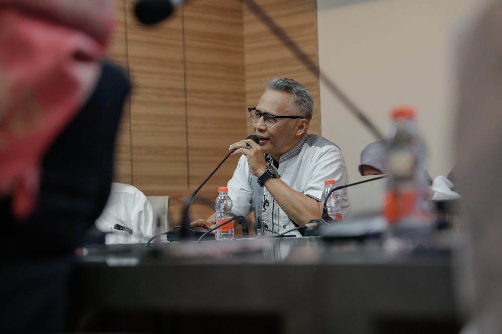 Tendik Unpas yang Purnabakti Tahun 2024 Diberikan Penghargaan