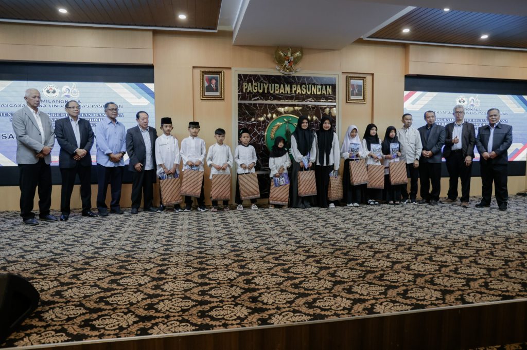 Pascasarjana Unpas Rayakan Milangkala ke-26 dengan Tausiyah dan Pemberian Santunan