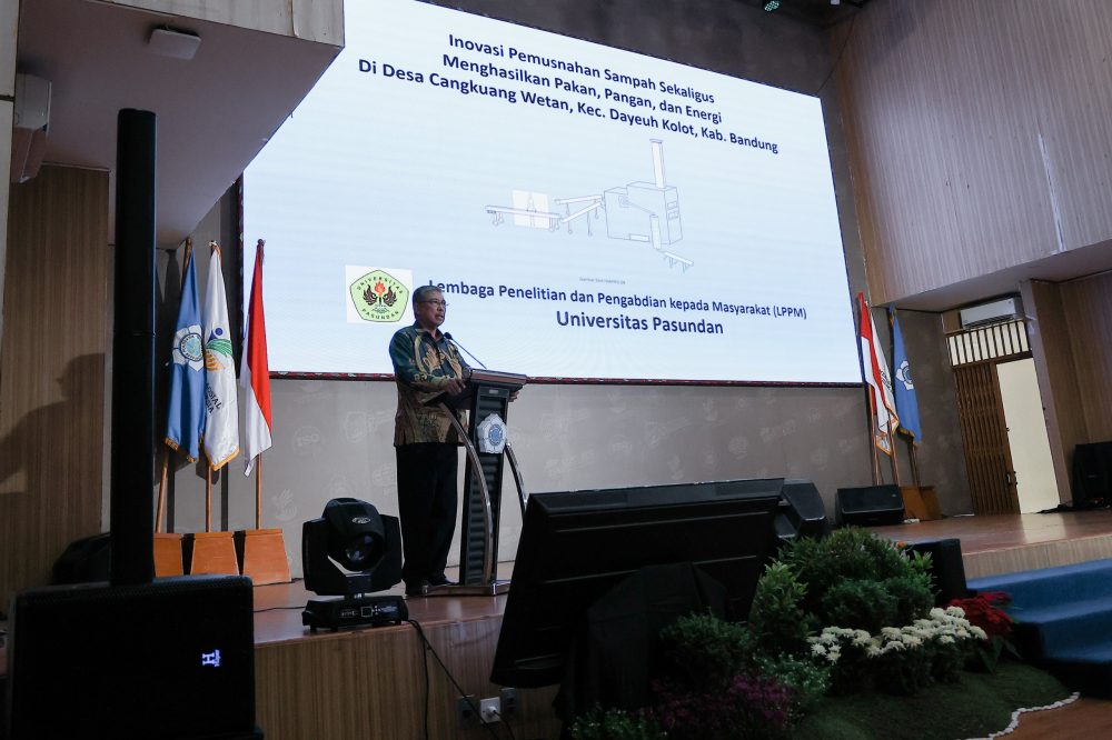 Unpas Bersama 12 Perguruan Tinggi Lainnya Teken MoU dengan Kemensos untuk Percepatan Penanganan Kemiskinan