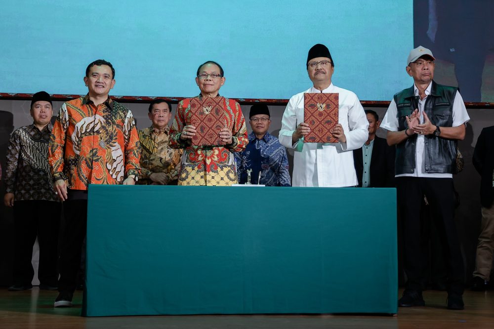 Unpas Bersama 12 Perguruan Tinggi Lainnya Teken MoU dengan Kemensos untuk Percepatan Penanganan Kemiskinan