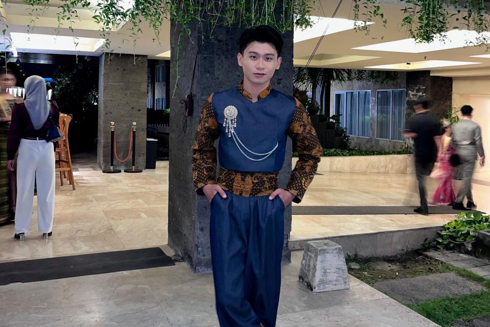 Andreas Raymon Mahasiswa Ilkom Unpas Raih Runner-Up Icon Model Indonesia 2025