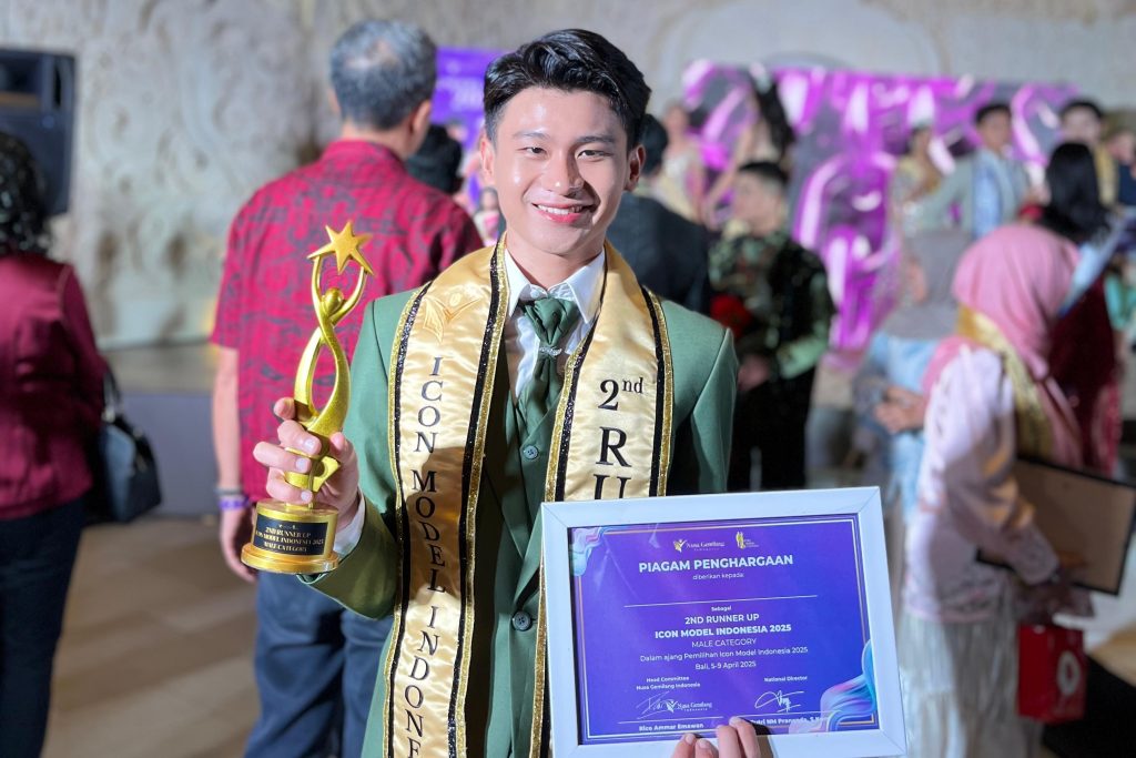 Andreas Raymon Mahasiswa Ilkom Unpas Raih Runner-Up Icon Model Indonesia 2025