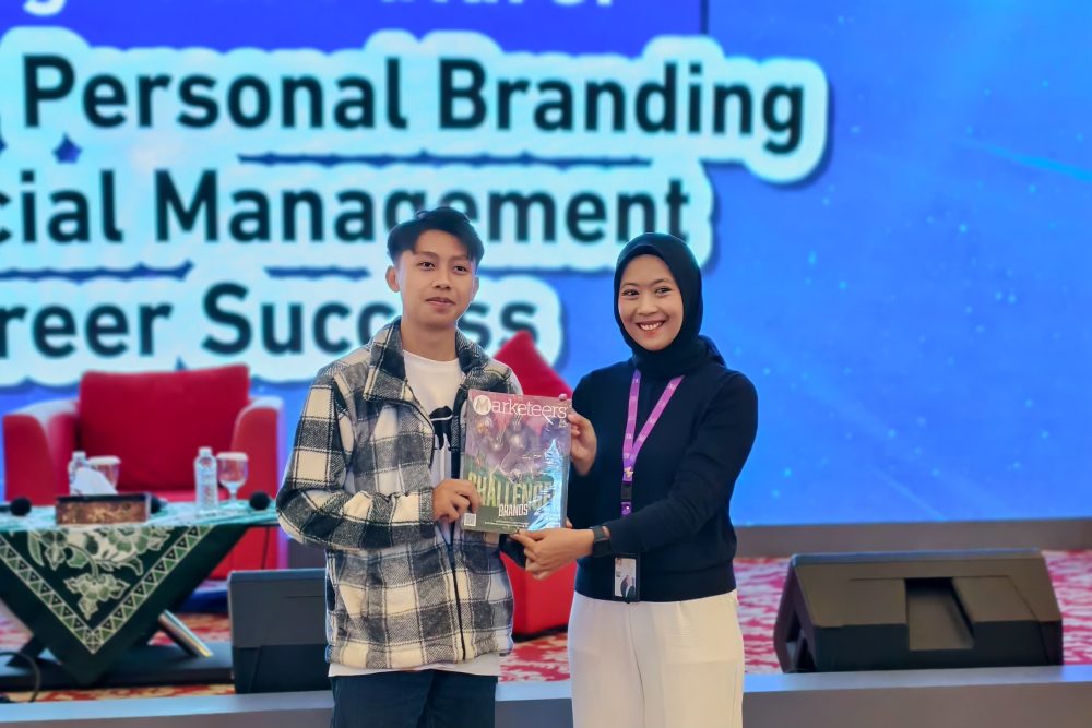 Mahasiswa FEB Unpas Dibekali Personal Branding dan Manajemen Keuangan Lewat bluChamp Special Campus Session