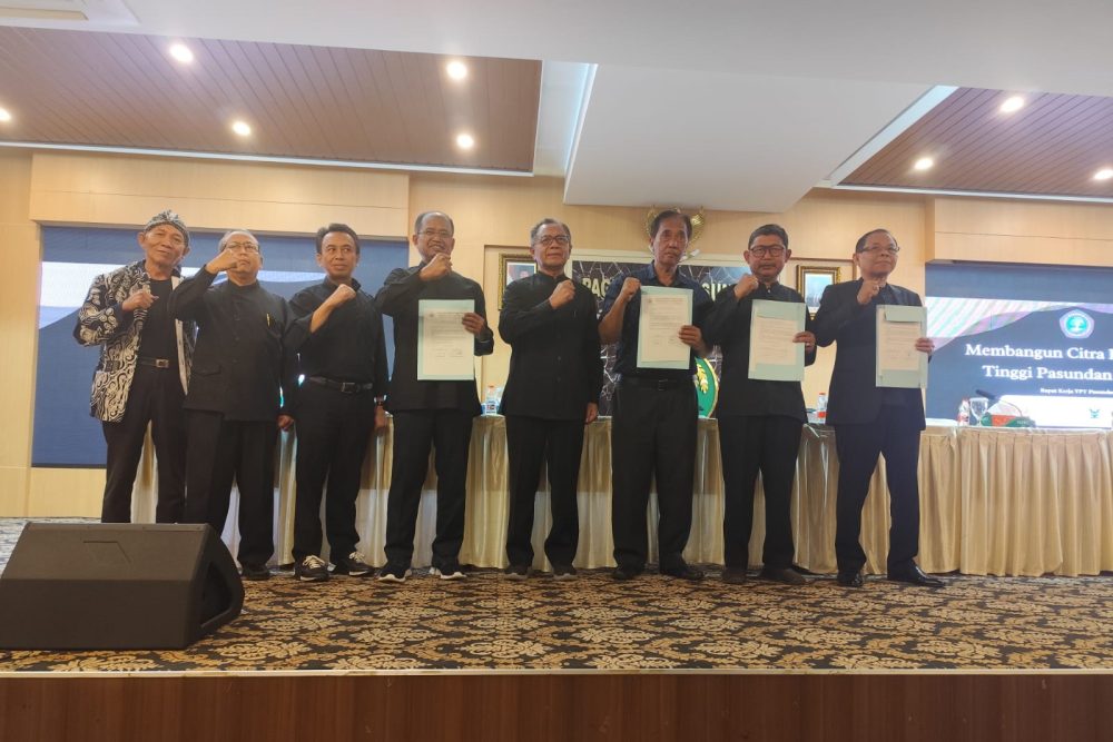 Unpas Hadiri Rapat Kerja YPT Pasundan Bahas Evaluasi dan Sinkronisasi Renstra-Renop Perguruan Tinggi