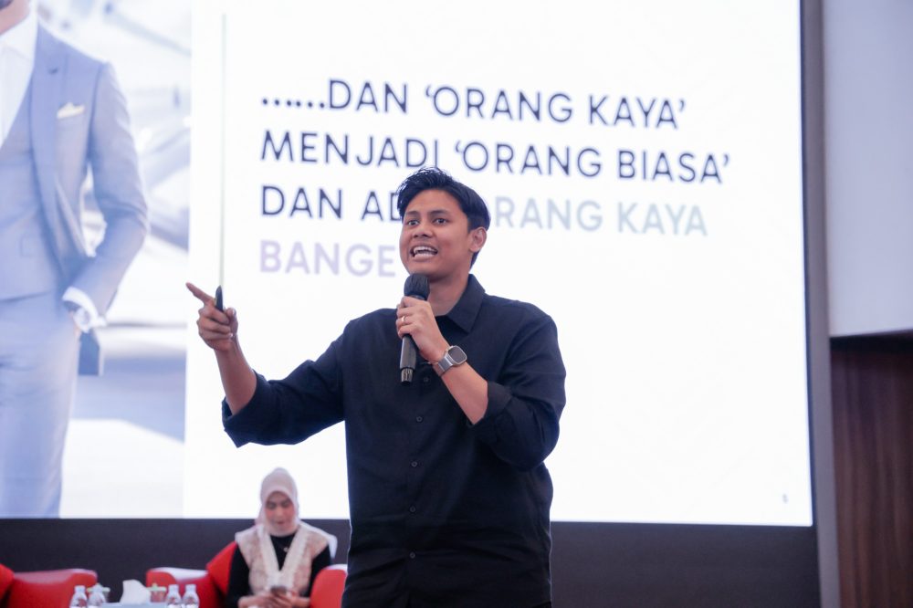 Menyambut Calon Mahasiwa Baru, Open House FEB Unpas Hadirkan Influencer Ibnu Wardani