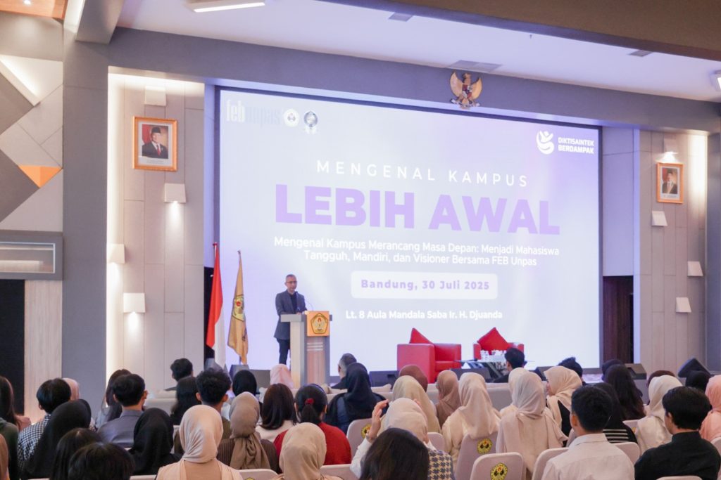 Menyambut Calon Mahasiwa Baru, Open House FEB Unpas Hadirkan Influencer Ibnu Wardani