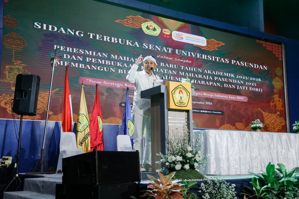 Gubernur Jabar Dedi Mulyadi Beri Hadiah Dua Mahasiswa Baru Unpas