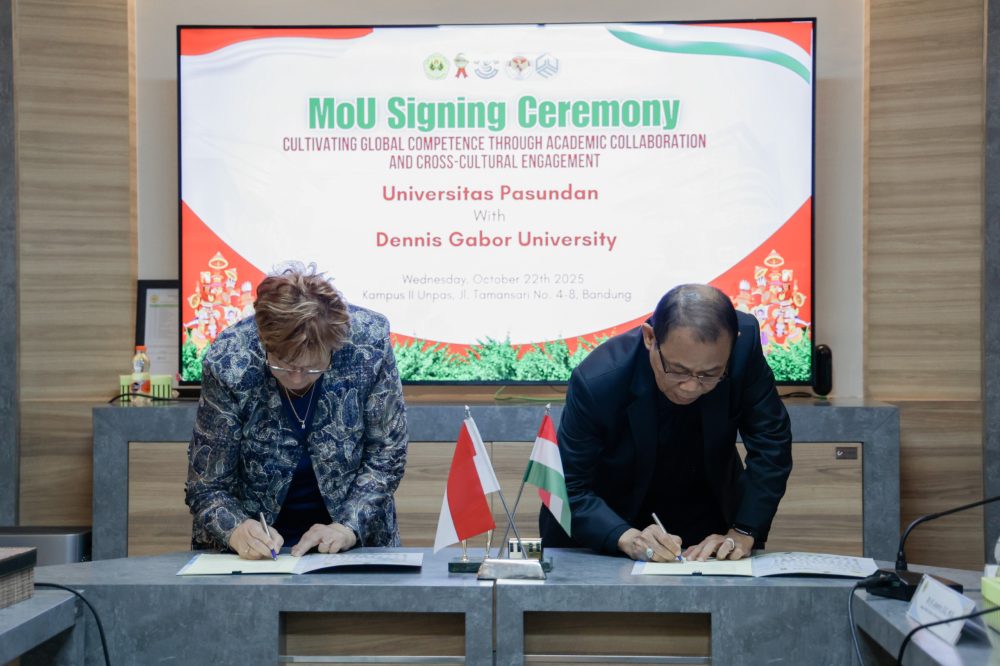 Unpas Teken MoU dengan Dennis Gabor University Hungaria