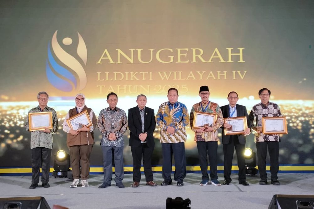 Unpas Raih Dua Penghargaan di Anugerah LLDIKTI Wilayah IV Tahun 2025
