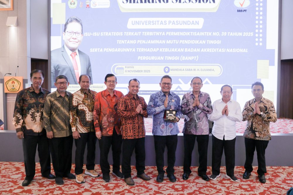 Unpas menggelar Seminar Sehari