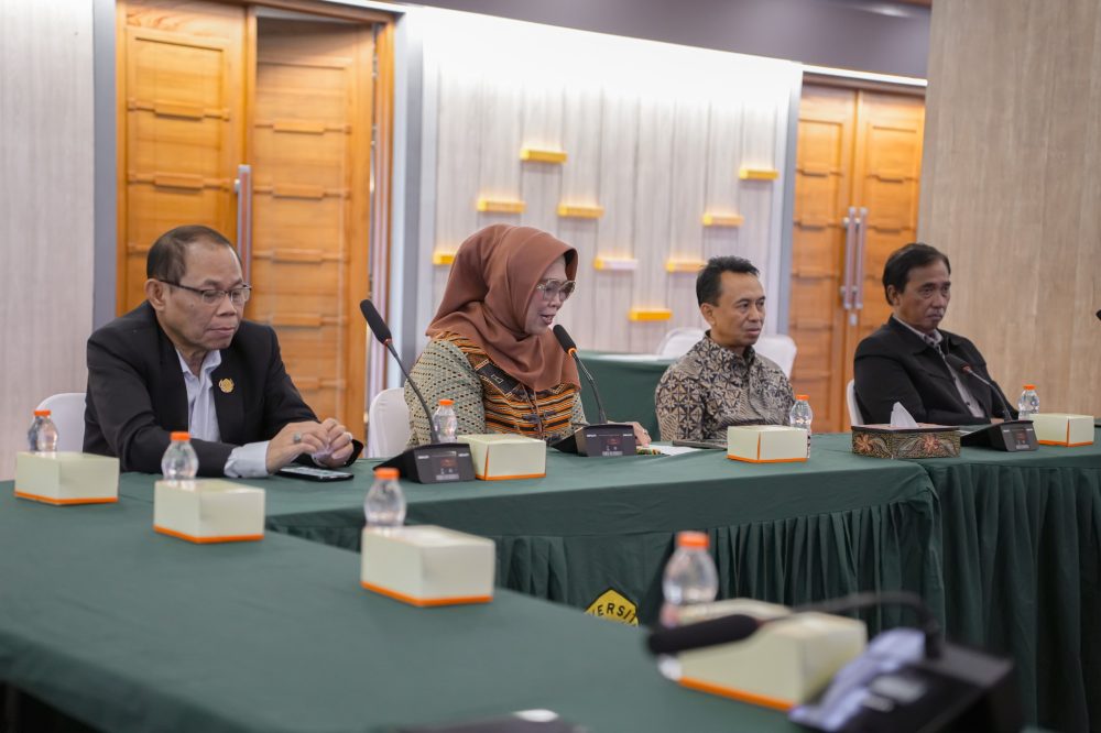 PKS Unpas, STIE Pasundan dan Disnakertrans Jabar