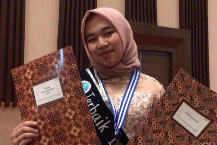 Mahasiswi Unpas
