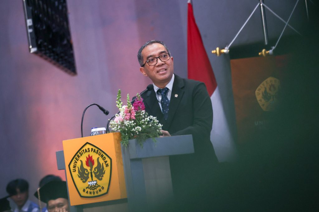 Mendiktisaintek RI Prof. Brian Yuliarto, S.T., M.Eng., Ph.D. (Foto: Rico B)